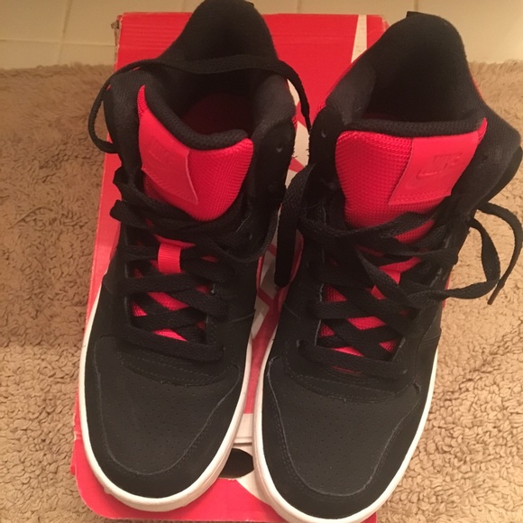 Nike Other - Nike Court Borough Mid